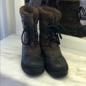 Kamik Boots ~ Size 8
